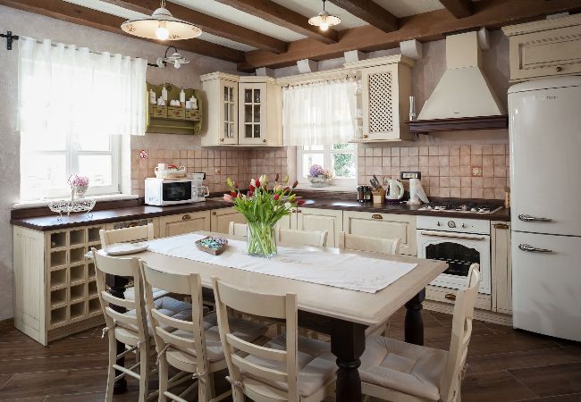 Villa in Makarska - Villa Vikki with pool and seaview  Villa in Makarska - Villa Vikki with pool and seaview