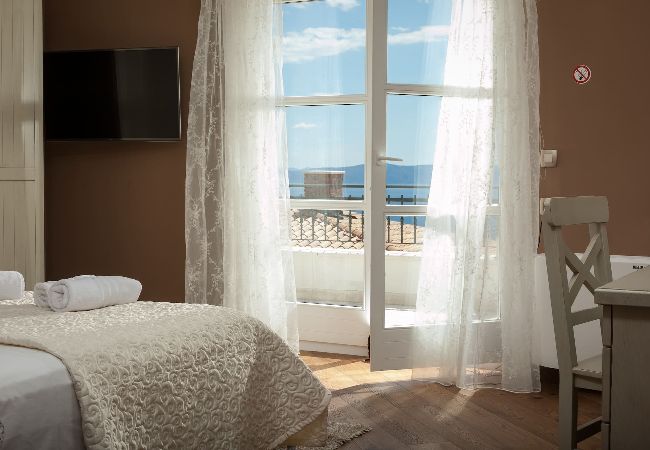 Villa in Makarska - Villa Vikki with pool and seaview  Villa in Makarska - Villa Vikki with pool and seaview