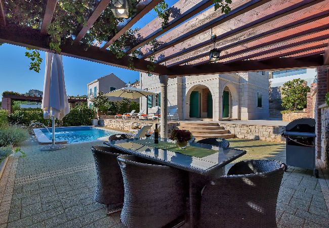 Villa in Makarska - Villa Goran with pool Villa in Makarska - Villa Goran with pool