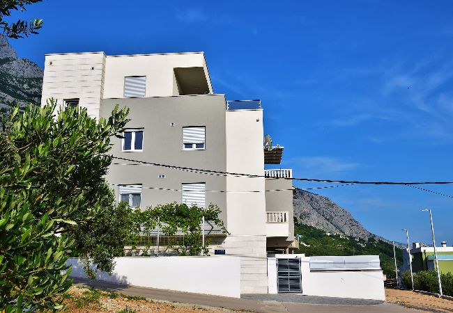 Apartment in Makarska -  Adria View, Apartment Ina with pool