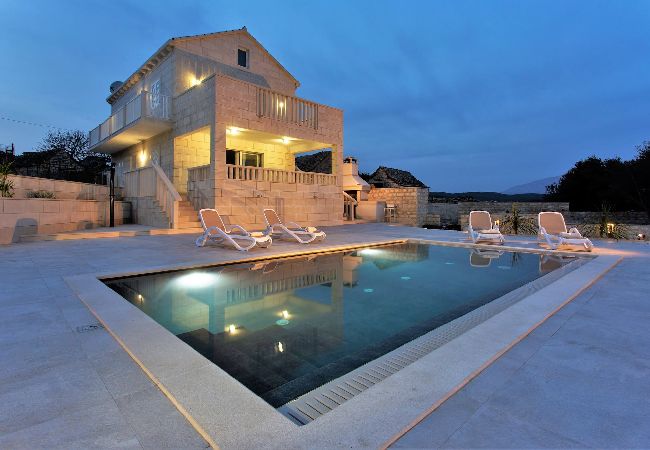 Villa in Selca -  Villa Lokanjac with pool Villa in Selca -  Villa Lokanjac with pool