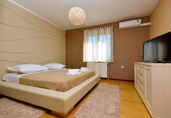 Villa in Makarska -  Villa Marina with pool Villa in Makarska -  Villa Marina with pool