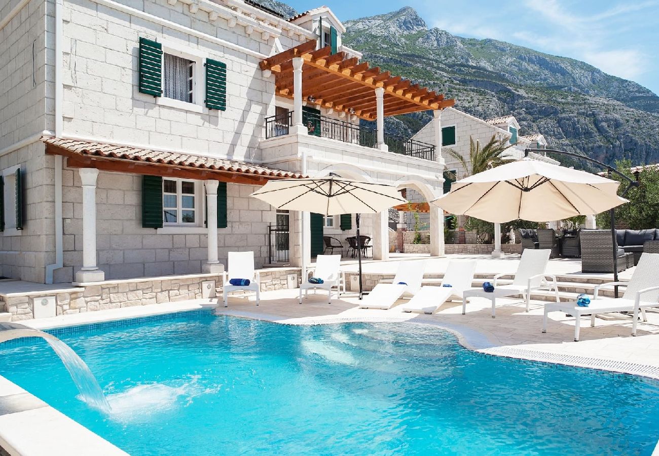 Villa in Makarska -  Villa Petra with pool