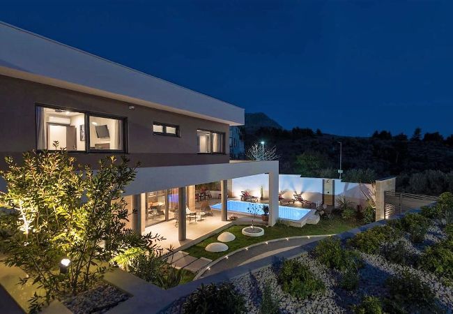 Villa in Tucepi - Villa Aria with pool, 100m to beach Villa in Tucepi - Villa Aria with pool, 100m to beach