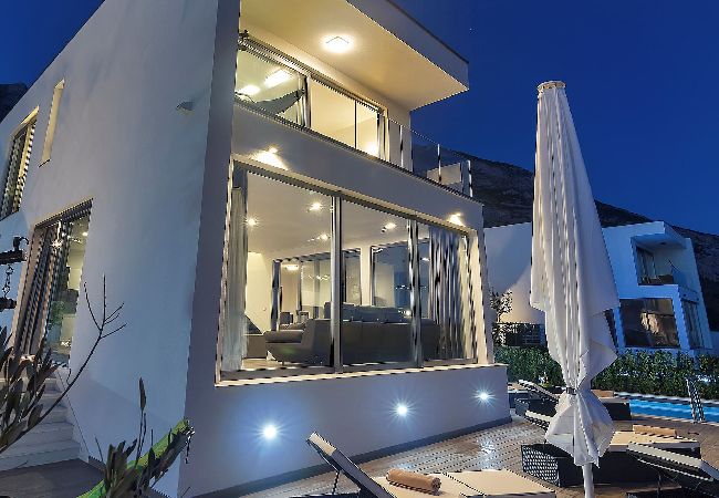 Villa in Makarska - Villa Nera2 with Pool  Villa in Makarska - Villa Nera2 with Pool