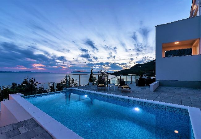 Villa in Drašnice - Villa Legero with pool Villa in Drašnice - Villa Legero with pool