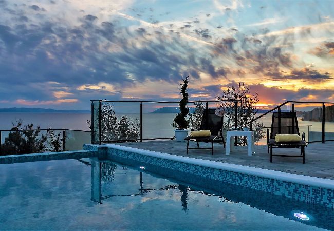 Villa in Drašnice - Villa Legero with pool Villa in Drašnice - Villa Legero with pool
