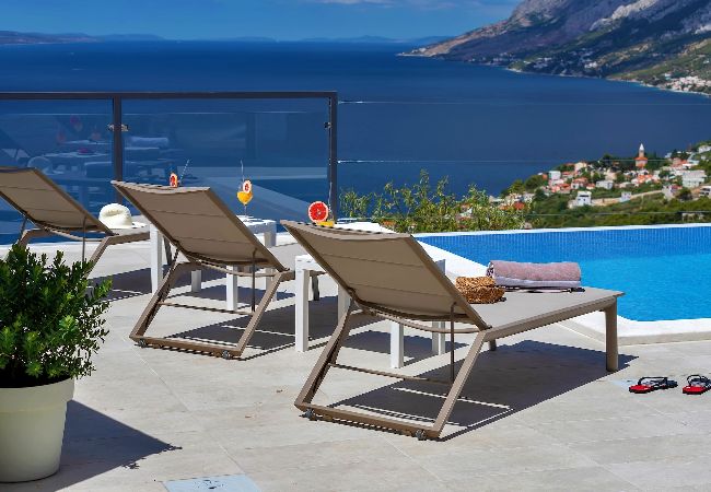 Villa in Brela - Villa Skyview, infinity-pool, whirlpool Villa in Brela - Villa Skyview, infinity-pool, whirlpool
