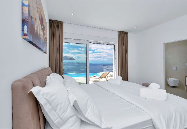Villa in Brela - Villa Skyview, infinity-pool, whirlpool Villa in Brela - Villa Skyview, infinity-pool, whirlpool