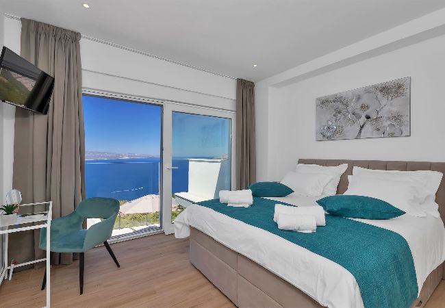 Villa in Brela - Villa Skyview, infinity-pool, whirlpool Villa in Brela - Villa Skyview, infinity-pool, whirlpool
