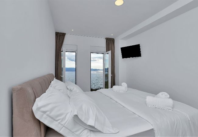 Villa in Brela - Villa Skyview, infinity-pool, whirlpool Villa in Brela - Villa Skyview, infinity-pool, whirlpool