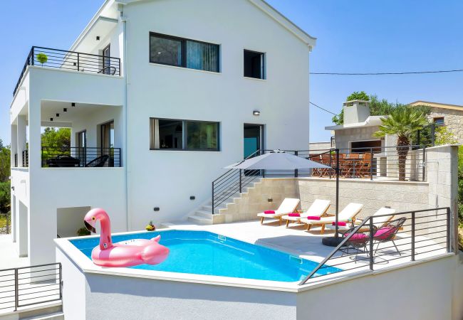 Villa in Makarska -  Villa Vivace with pool