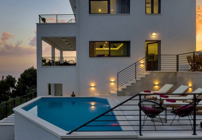 Villa in Makarska -  Villa Vivace with pool