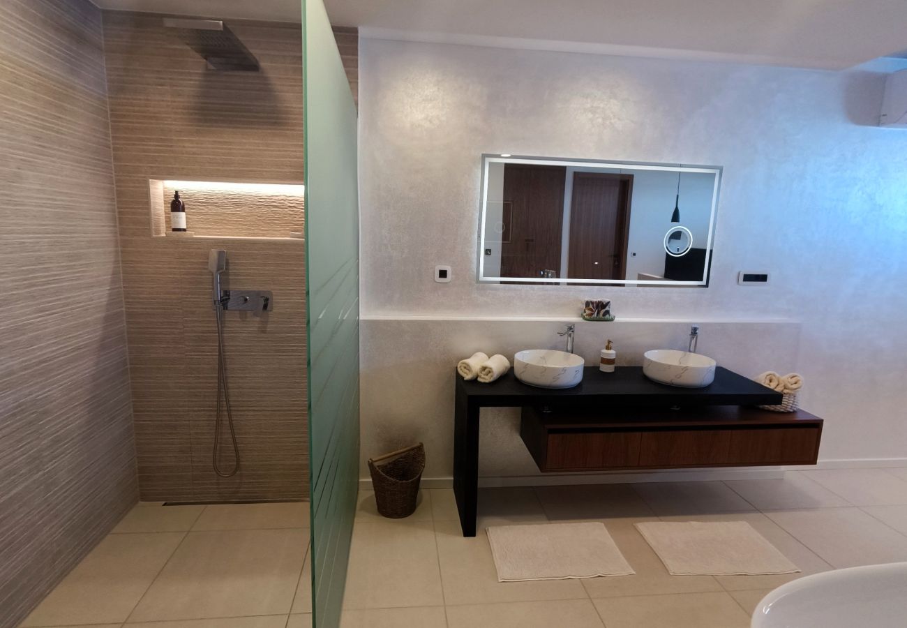 Villa in Podgora -  Villa SkyBlue with pool