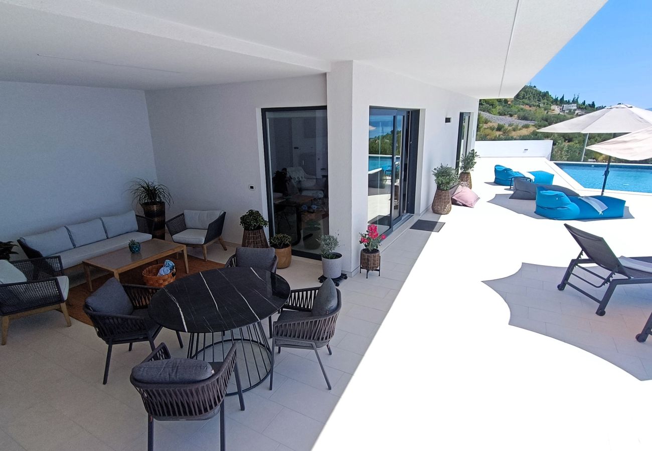 Villa in Podgora -  Villa SkyBlue with pool