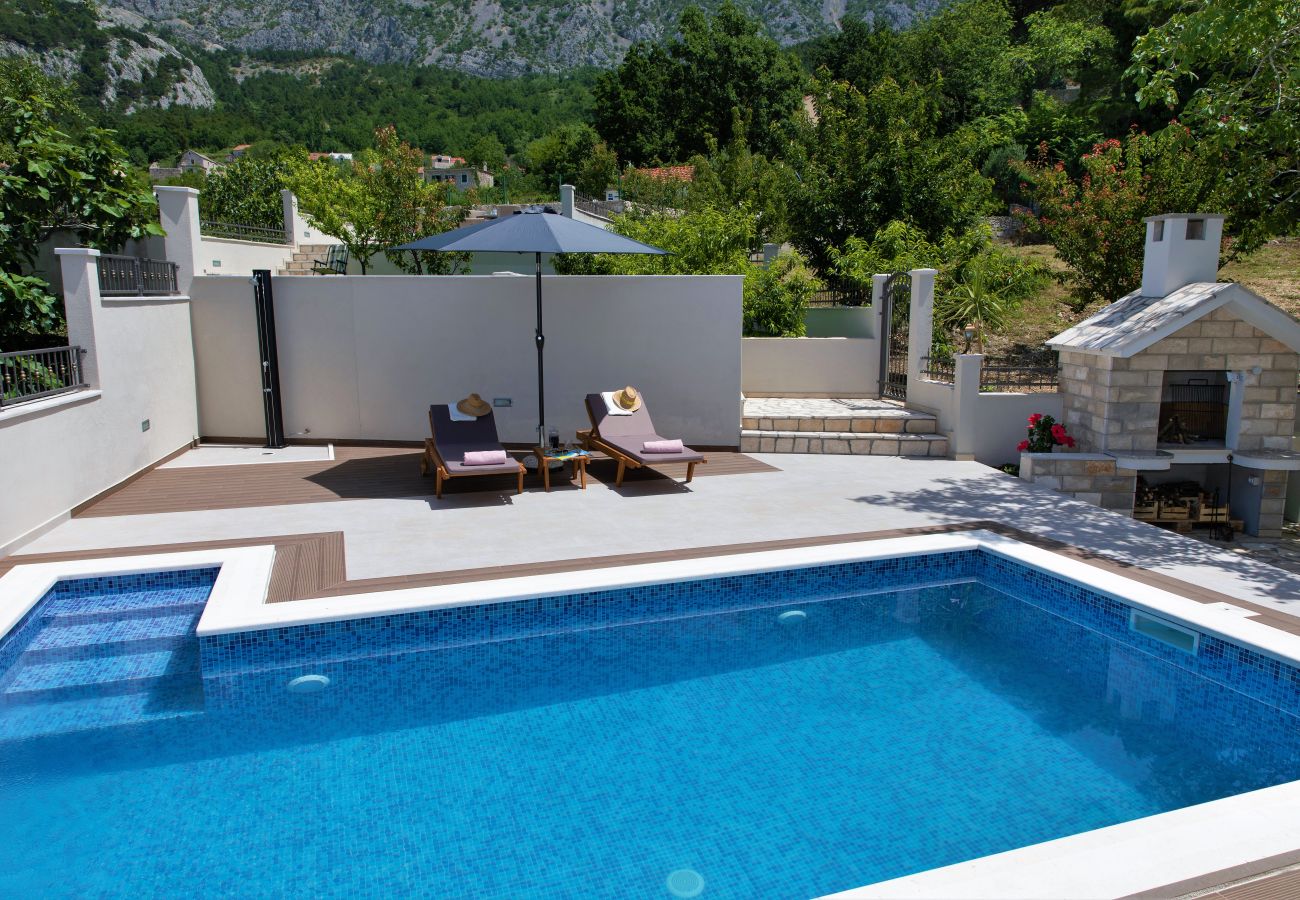 House in Tucepi - Villa Silencio with pool