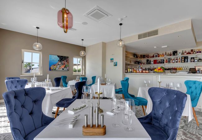 Rent by room in Podgora - Hotel Liberan - Nature's Retreat, Deluxe family room Rent by room in Podgora - Hotel Liberan - Nature's Retreat, Deluxe family room