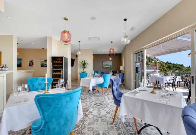 Rent by room in Podgora - Hotel Liberan - Nature's Retreat, Deluxe suite Rent by room in Podgora - Hotel Liberan - Nature's Retreat, Deluxe suite