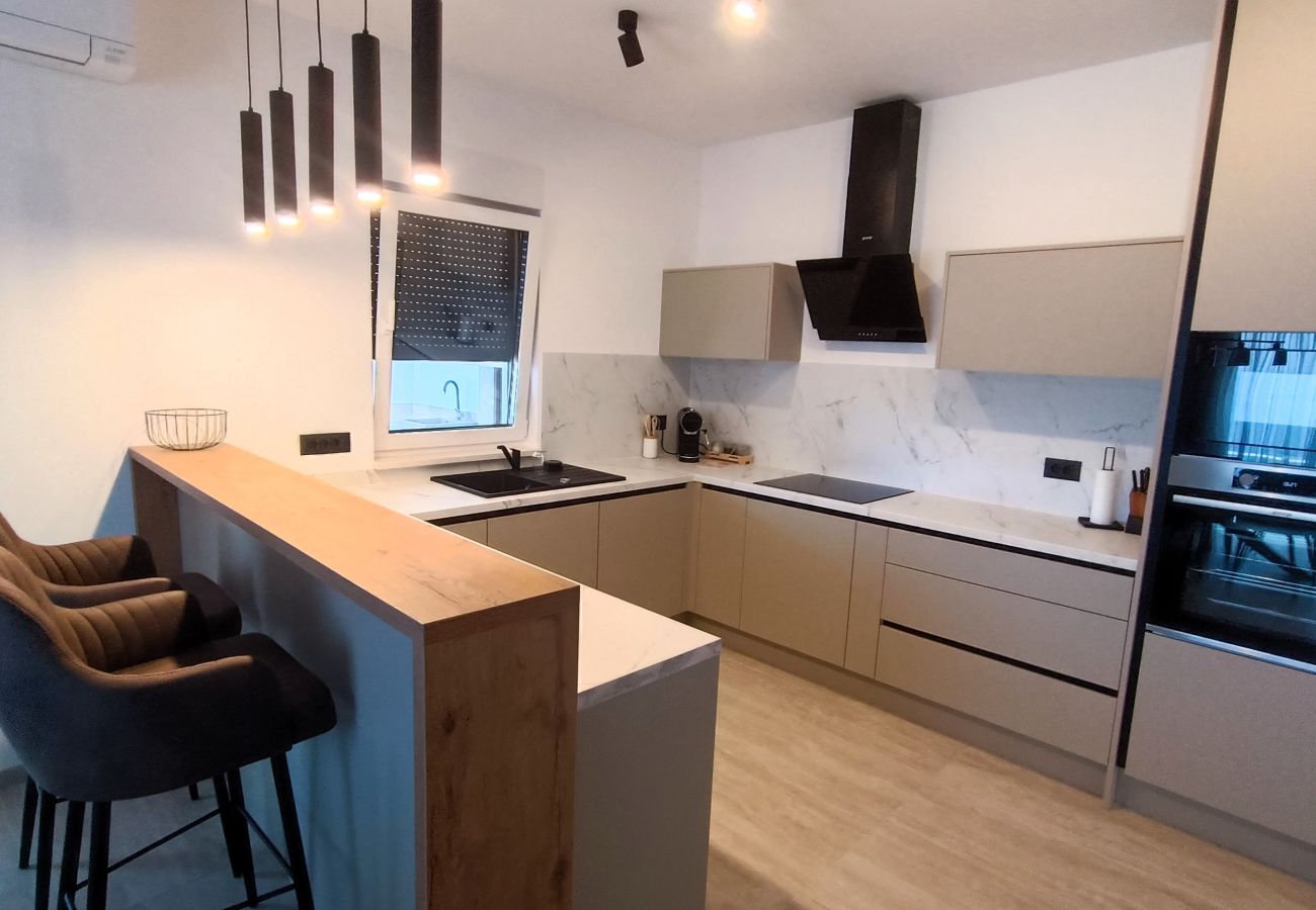 Villa in Makarska - NEW Villa Dado with Pool, sea view
