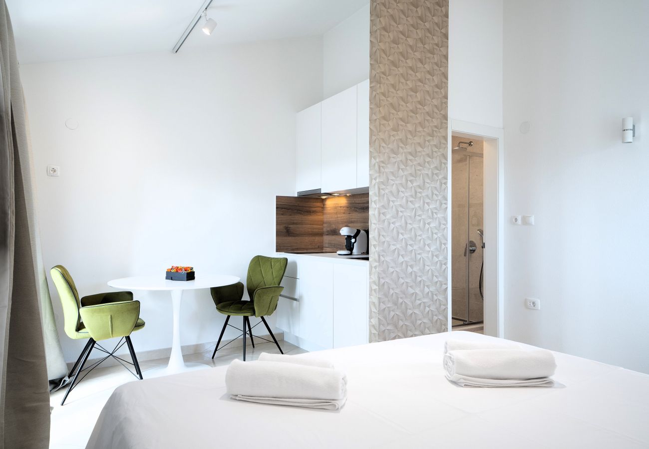 Apartment in Sumartin - Villa Levante Studio Apartment 4