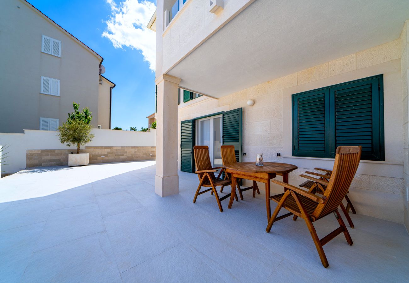 Apartment in Sumartin - Villa Levante Studio Apartment 4