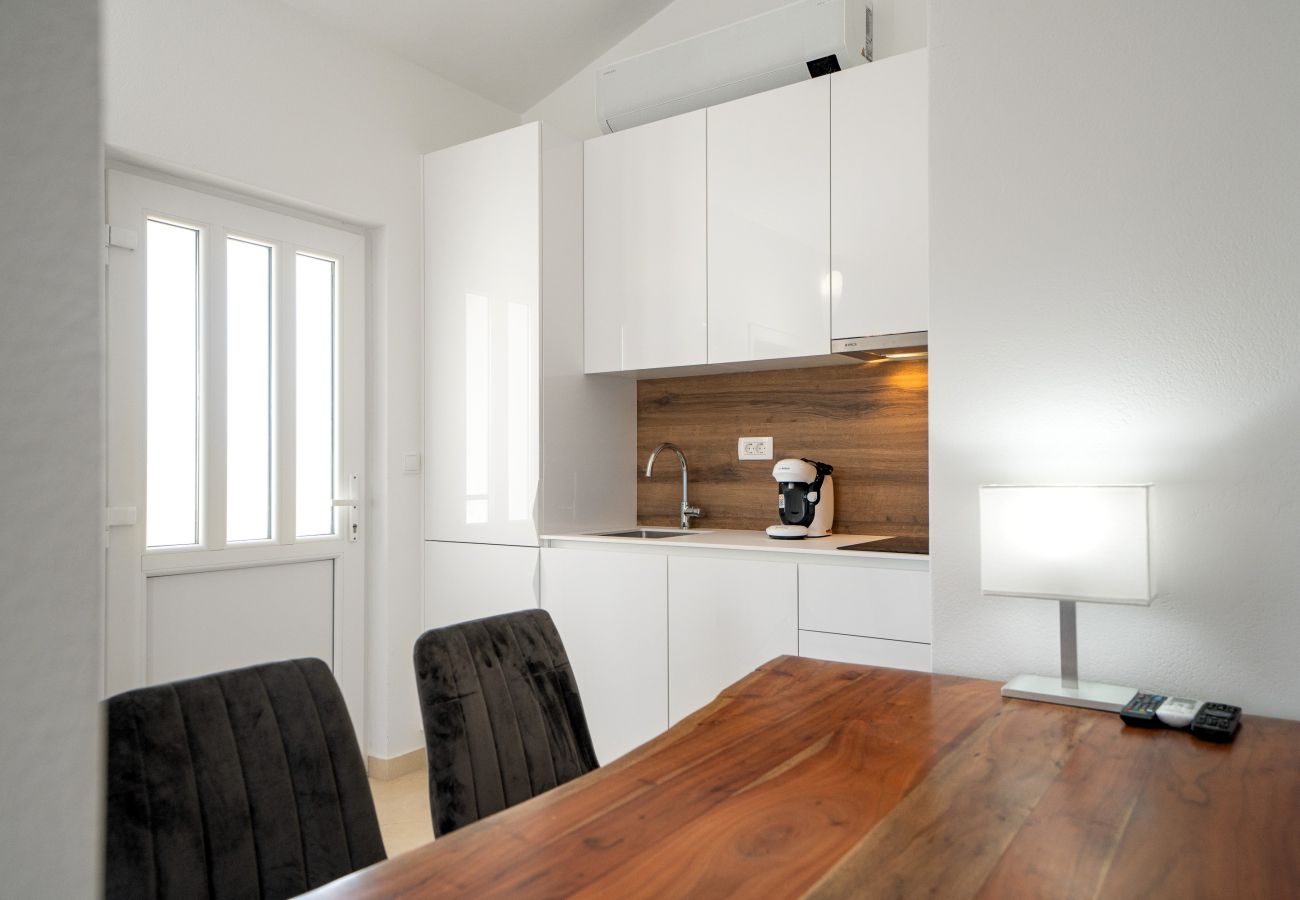 Apartment in Sumartin - Villa Levante Superior Apartment 3