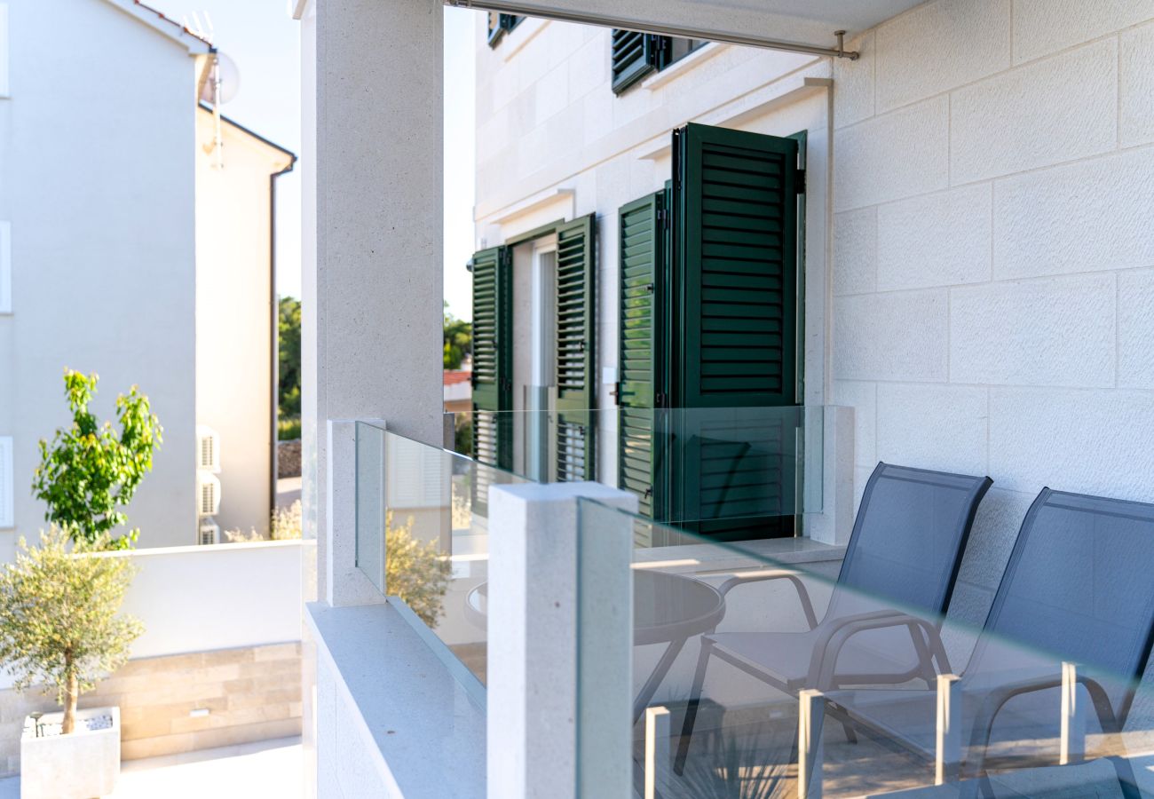 Apartment in Sumartin - Villa Levante Suite Apartment 2
