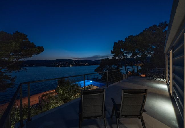 Villa i Sumartin - Seafront Villa Serenita Villa i Sumartin - Seafront Villa Serenita