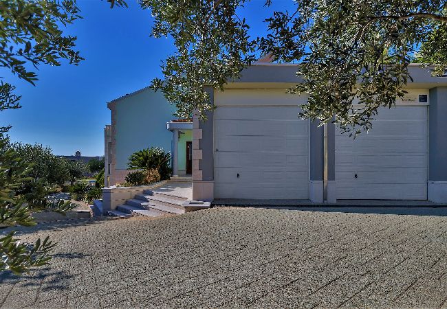 Villa i Makarska -  Villa Marina with pool