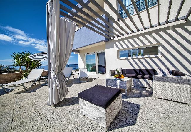 Villa i Makarska -  Villa Red with pool, seaview Villa i Makarska -  Villa Red with pool, seaview