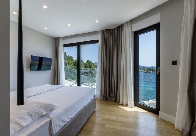 Villa i Potomje - Luxury Villa Mare, right on the beach Villa i Potomje - Luxury Villa Mare, right on the beach