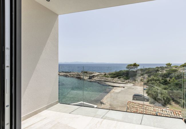 Villa i Potomje - Luxury Villa Mare, right on the beach Villa i Potomje - Luxury Villa Mare, right on the beach