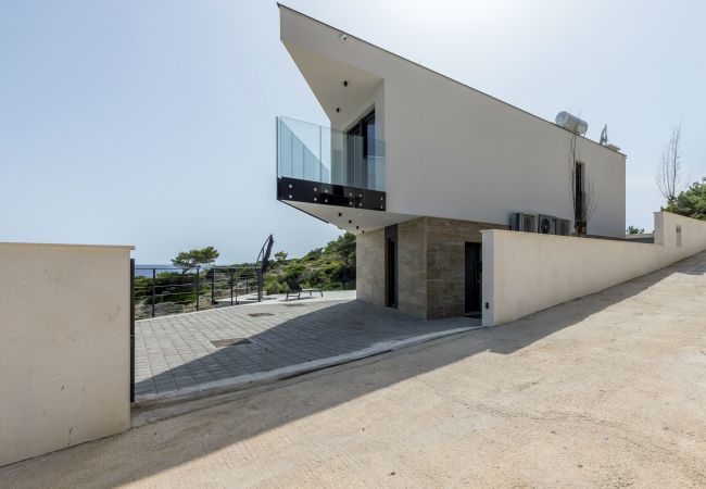Villa i Potomje - Luxury Villa Mare, right on the beach Villa i Potomje - Luxury Villa Mare, right on the beach