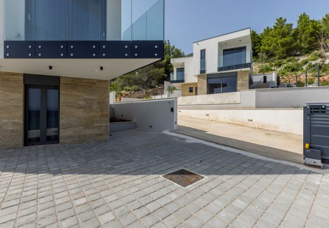 Villa i Potomje - Luxury Villa Mare, right on the beach Villa i Potomje - Luxury Villa Mare, right on the beach