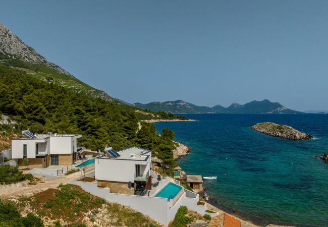 Villa i Potomje - Luxury Villa Mare, right on the beach Villa i Potomje - Luxury Villa Mare, right on the beach