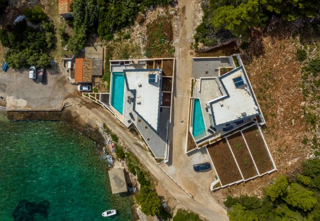 Villa i Potomje - Luxury Villa Luce, right on the beach  Villa i Potomje - Luxury Villa Luce, right on the beach