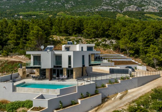 Villa i Potomje - Luxury Villa Luce, right on the beach  Villa i Potomje - Luxury Villa Luce, right on the beach
