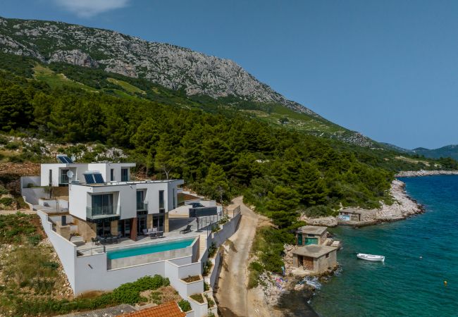 Villa i Potomje - Luxury Villa Luce, right on the beach  Villa i Potomje - Luxury Villa Luce, right on the beach