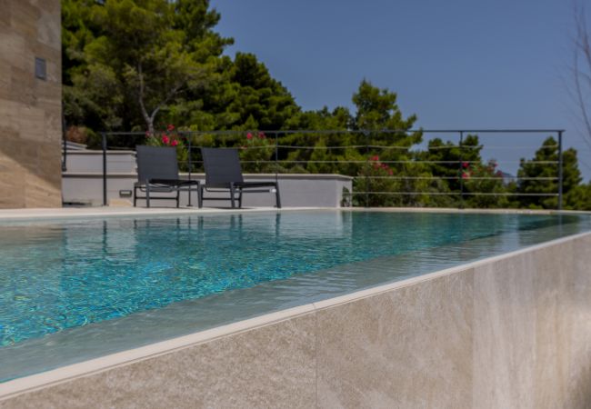 Villa i Potomje - Luxury Villa Luce, right on the beach  Villa i Potomje - Luxury Villa Luce, right on the beach