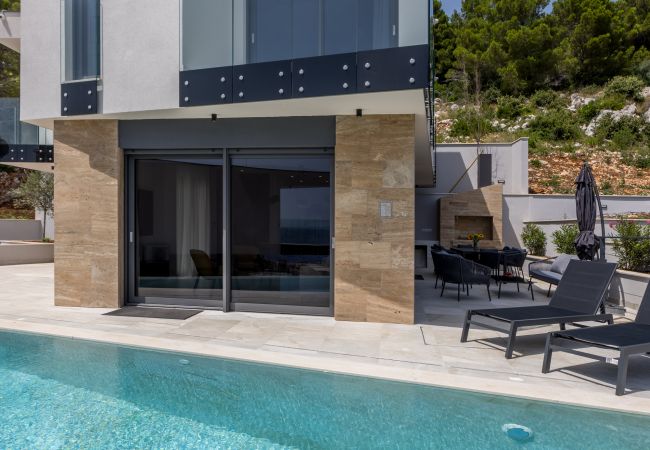Villa i Potomje - Luxury Villa Luce, right on the beach  Villa i Potomje - Luxury Villa Luce, right on the beach