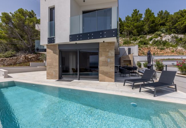 Villa i Potomje - Luxury Villa Luce, right on the beach  Villa i Potomje - Luxury Villa Luce, right on the beach