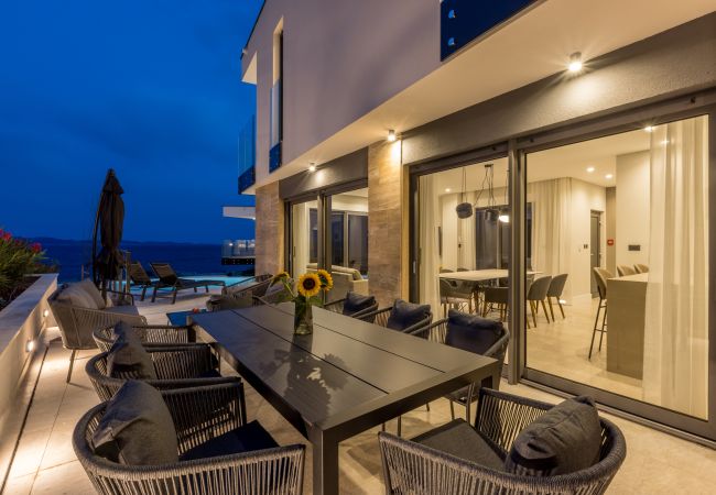 Villa i Potomje - Luxury Villa Luce, right on the beach  Villa i Potomje - Luxury Villa Luce, right on the beach