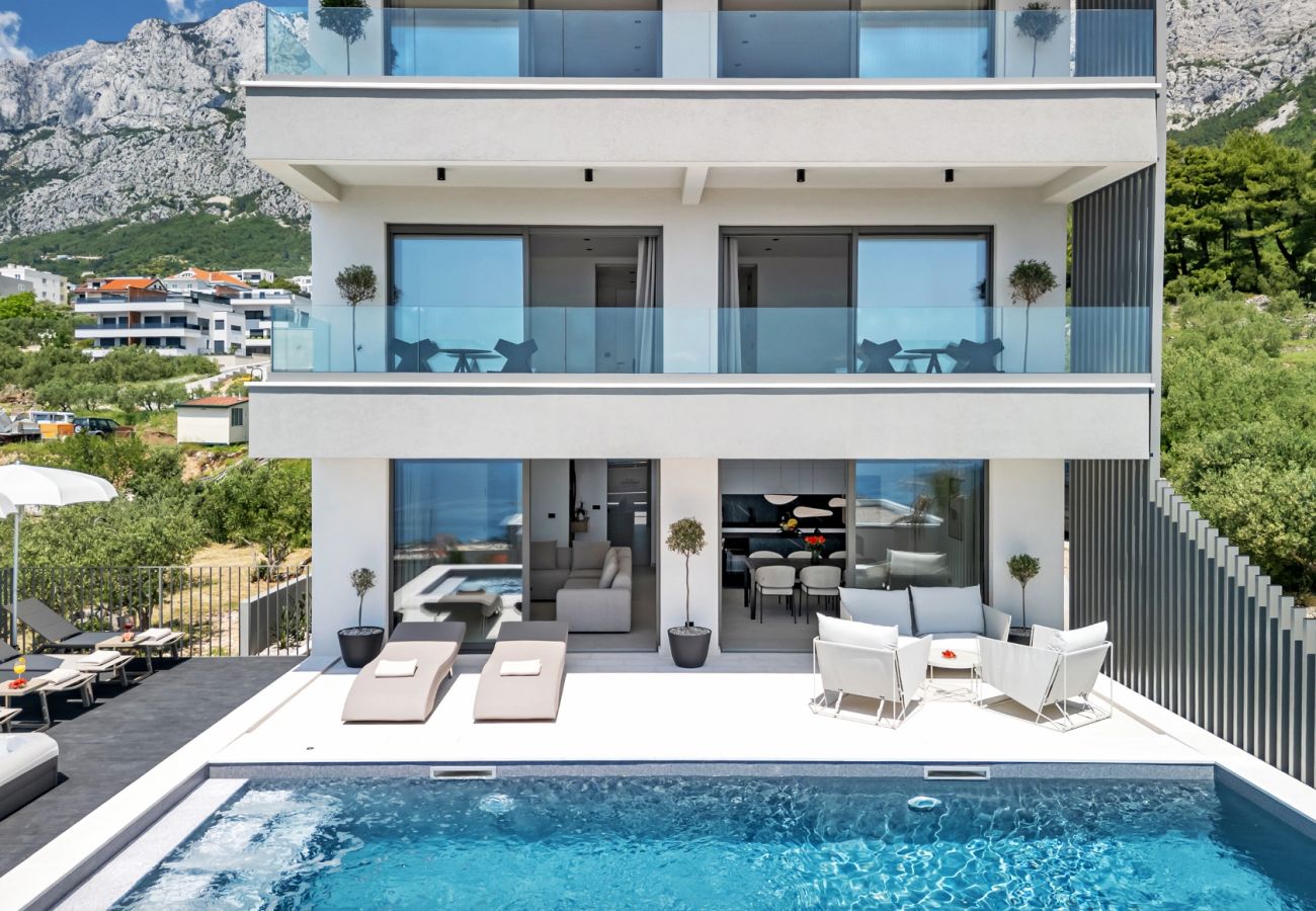 Villa i Veliko Brdo - Luxury Villa Reina, Pool, Sauna, Whirlpool