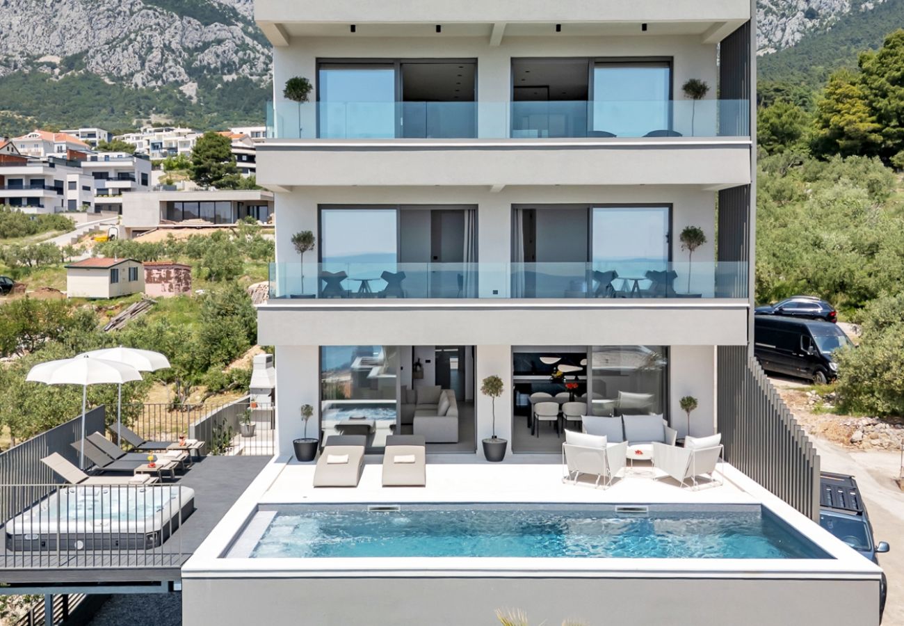 Villa i Veliko Brdo - Luxury Villa Reina, Pool, Sauna, Whirlpool