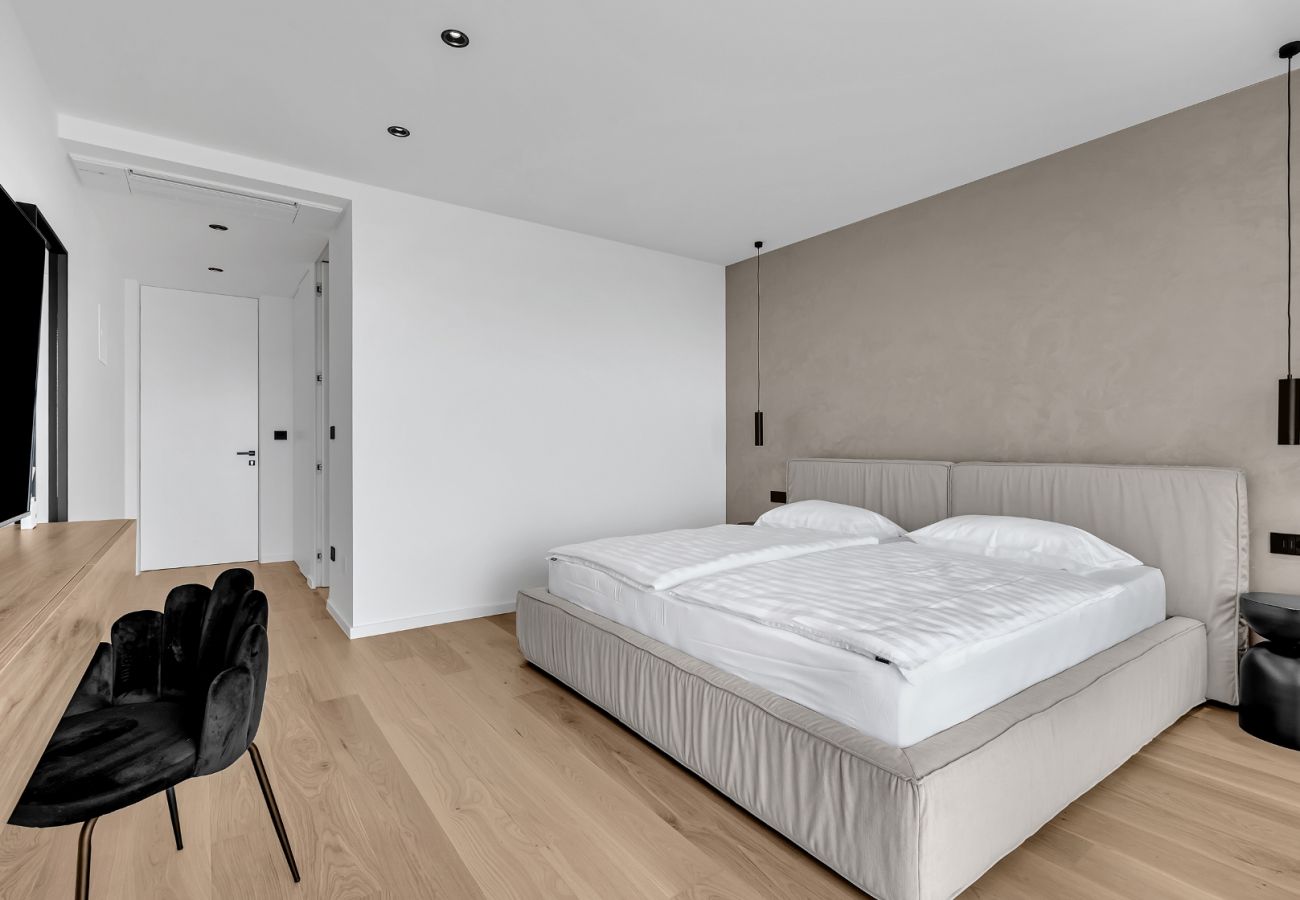 Villa i Veliko Brdo - Luxury Villa Reina, Pool, Sauna, Whirlpool