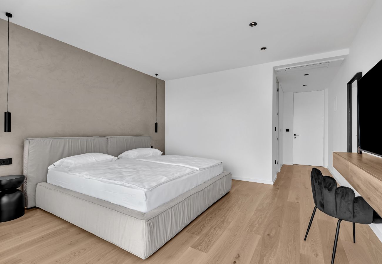 Villa i Veliko Brdo - Luxury Villa Reina, Pool, Sauna, Whirlpool