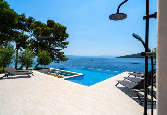 Willa w Sumartin - Seafront Villa Serenita Willa w Sumartin - Seafront Villa Serenita