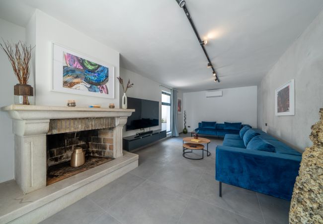 Willa w Sumartin - Seafront Villa Serenita Willa w Sumartin - Seafront Villa Serenita
