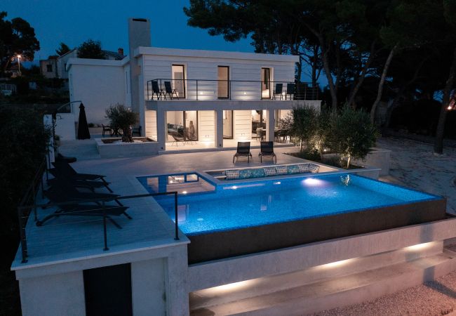 Willa w Sumartin - Seafront Villa Serenita Willa w Sumartin - Seafront Villa Serenita