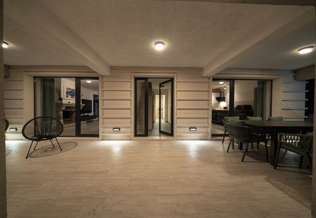 Willa w Sumartin - Seafront Villa Serenita Willa w Sumartin - Seafront Villa Serenita